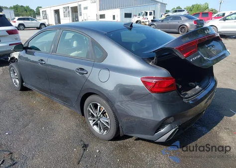 2023 Kia Forte Lxs z USA, uszkodzony, nr VIN 3KPF24AD5PE522525